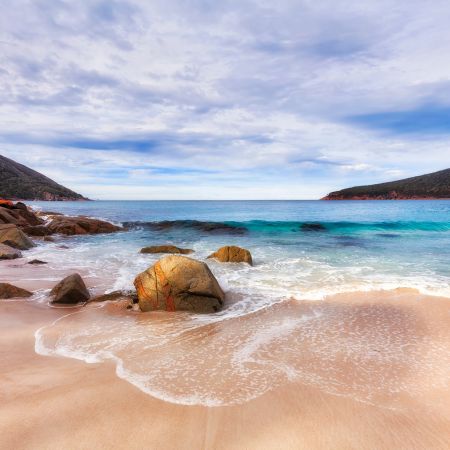 1 Day Hobart to Launceston Tour with Wineglass Bay